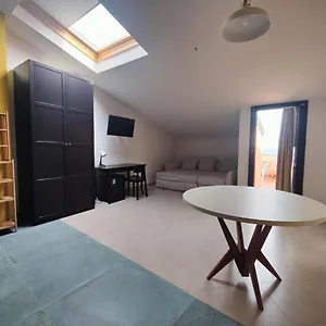 https://la-scivola-rooms.sicilyhotelsitaly.net